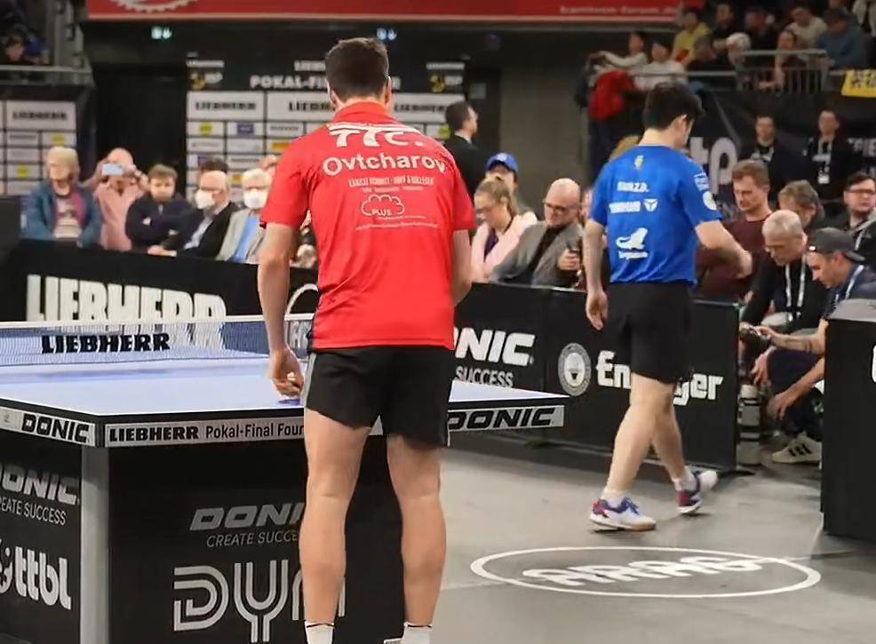 jiuyougame-包含赛地聚焦：德国杯加时末段热度飙升，上海久事扳平良机，引发热议，资深球员宣示担当的词条